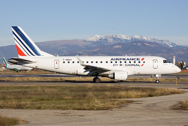 Air France Embraer commuter aircraft